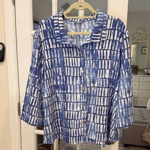 Habitat Retro Swing Shirt in the "Royal Batik" three-quarter sleeve.